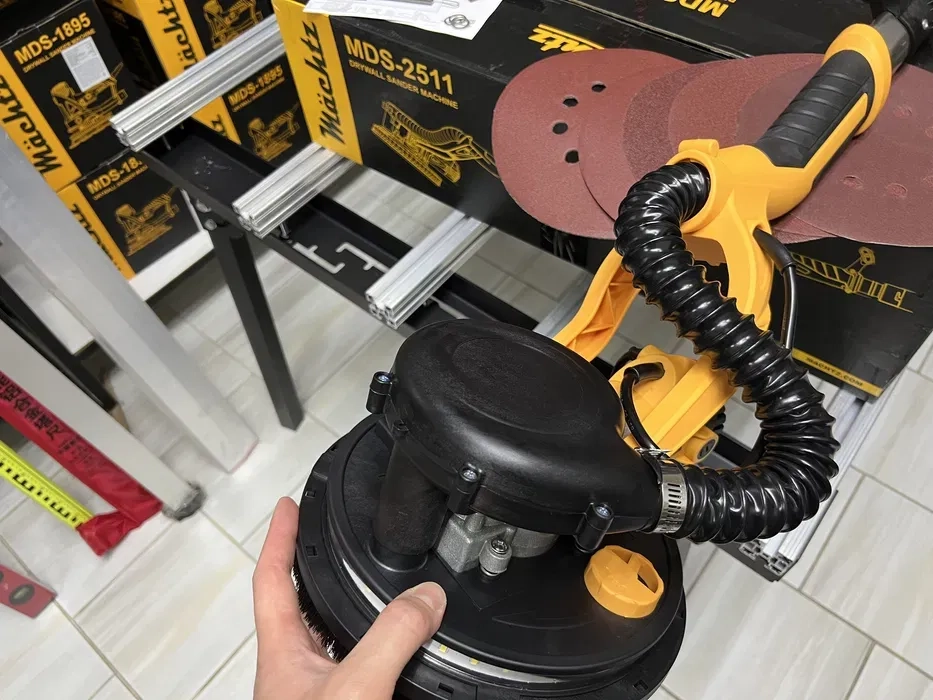 Шліфмашина для стін Жираф Machtz MDS-2511