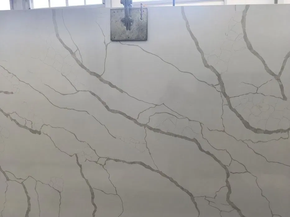 Кварцові стільниці, сходи та підвіконня — якість і сучасний дизайн