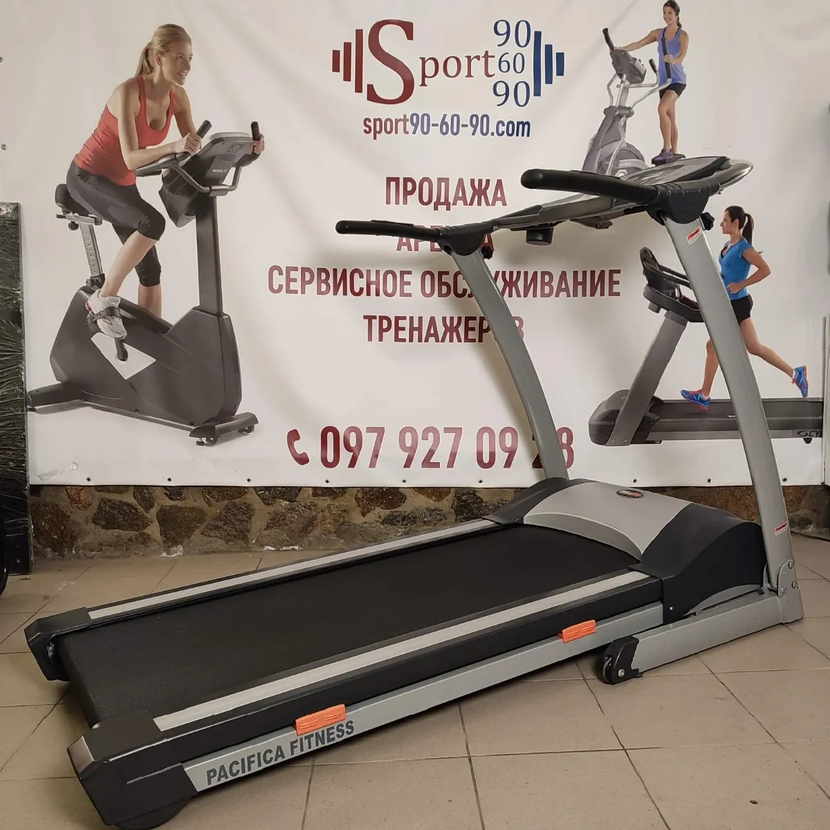 Тренажер: орбітреки, бігові дорожки, велотренажери, гребні