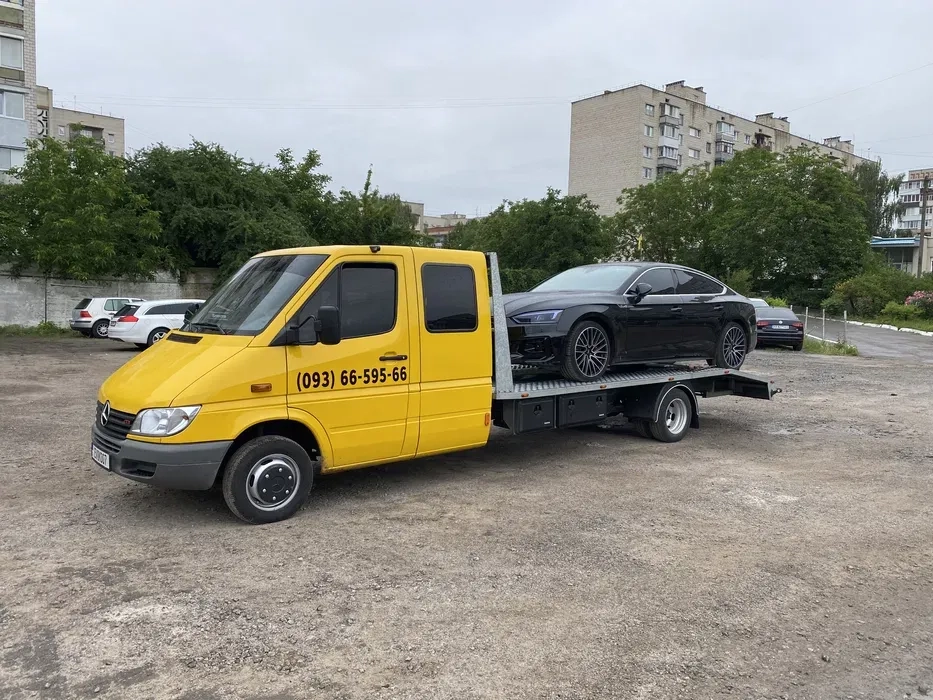 Евакуатор цілодобово, перевезення авто, лафет