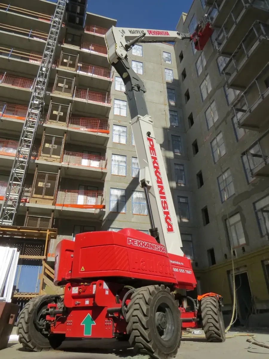 Самохідний колінчатий підйомник, HA 41 PX (робоча висота 41 метр)