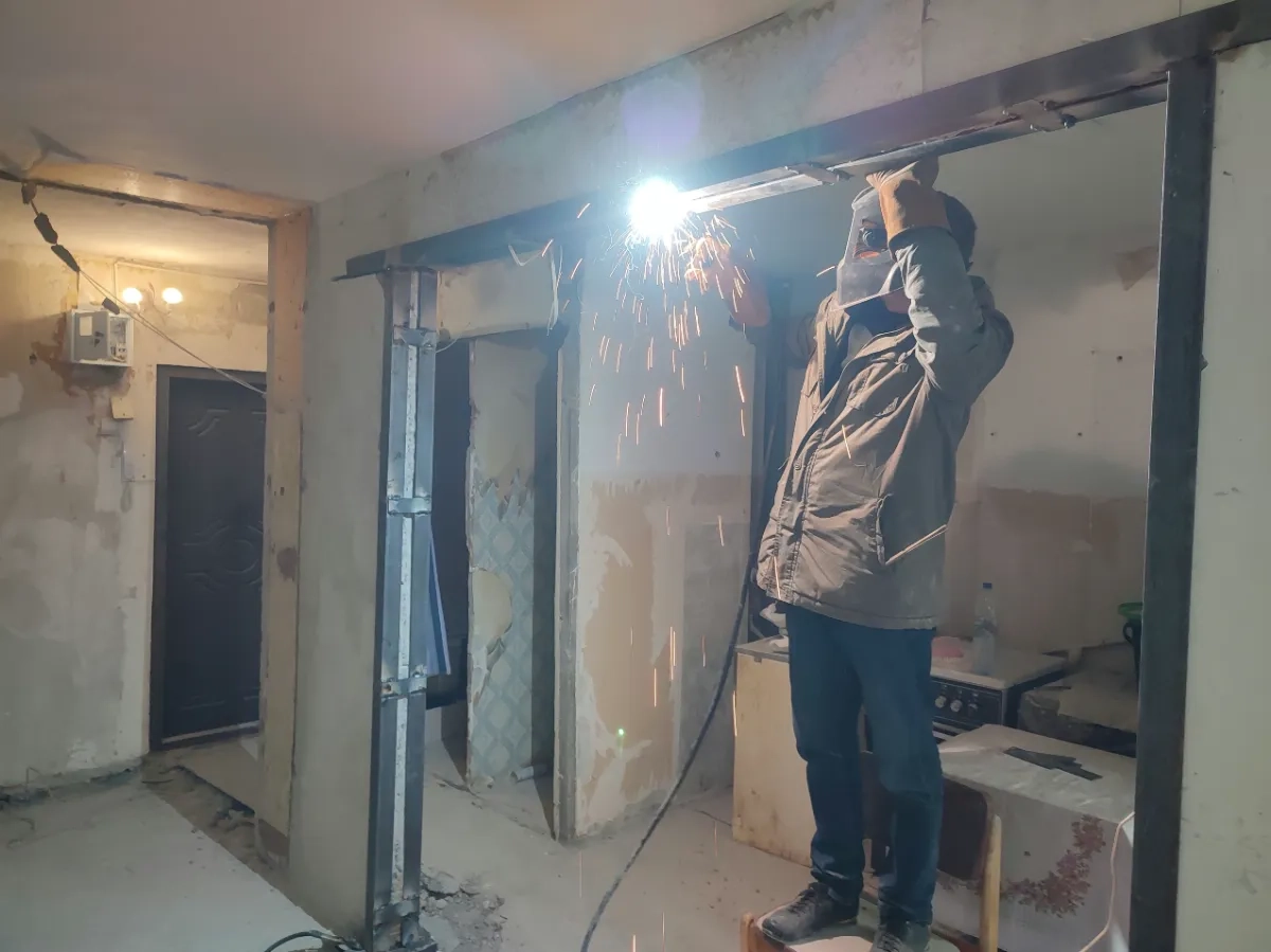 Демонтаж. Снос стен, ветхих строений. Резка бетона.