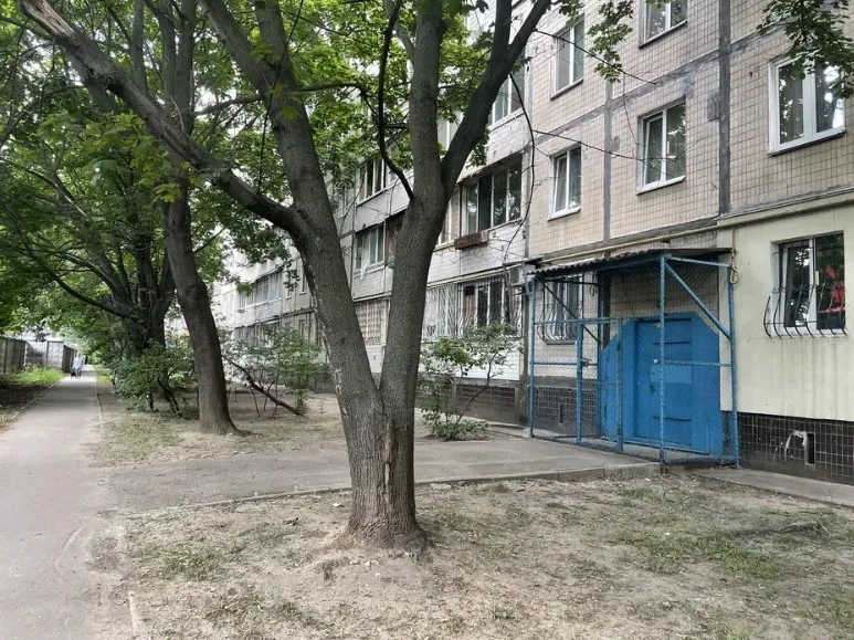 Приміщення 14 м2 біля ТЦ Теремки-2, Голосіївський район