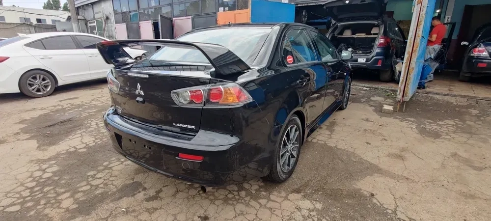 Автомобіль Mitsubishi Lancer 2017