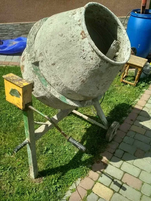 Бетономішалка на 160
