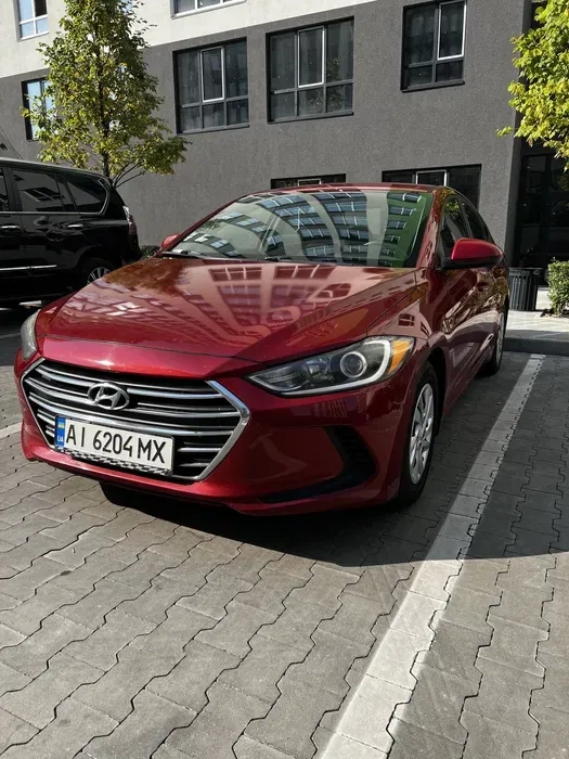 Авто Hyundai Elantra 2017 год