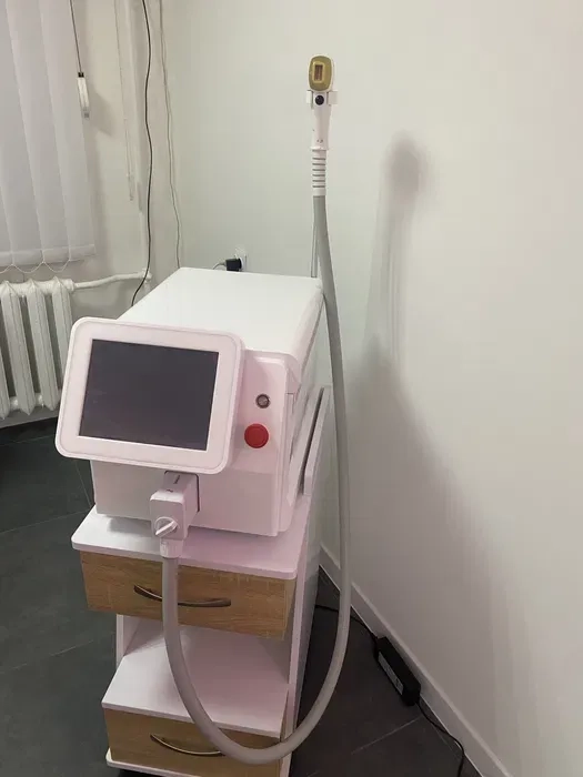 Діодний лазерний апарат Fenix 800w з кабінетом