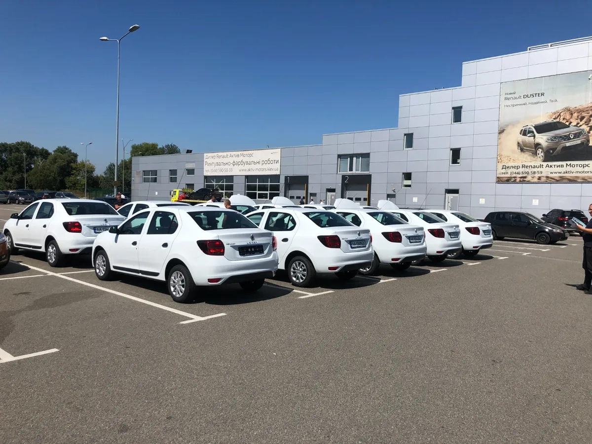 Рено Логан для такси