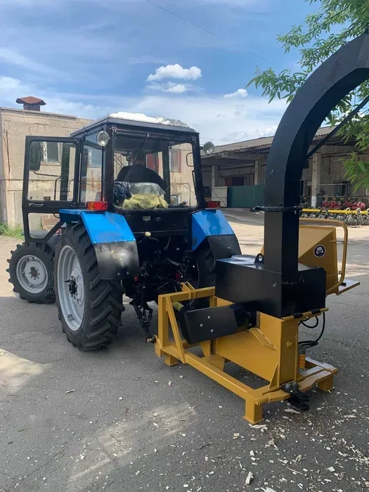 Подрібнювач гілок, щепоріз, дробарка гілок