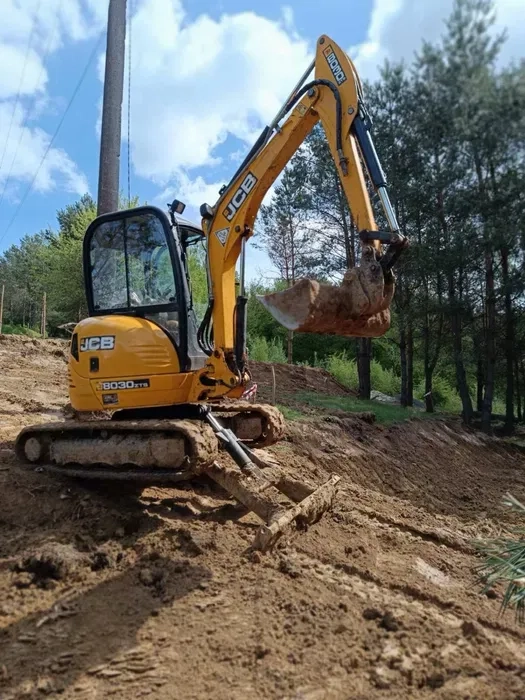 Міні екскаватор 3 тони