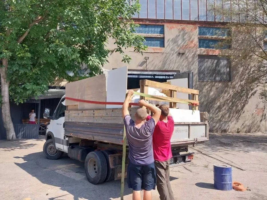 Вантажники Одеса. Послуги вантажників. Переїзд офіс квартира, вантажники.