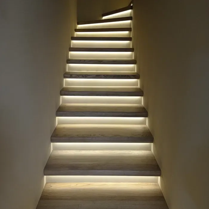 Обшивка сходів деревом під ключ, обшивка лестницы.