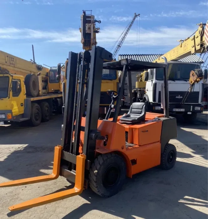 Вилковий навантажувач кар від 1,5 до 3,5 т Послуги 24/7