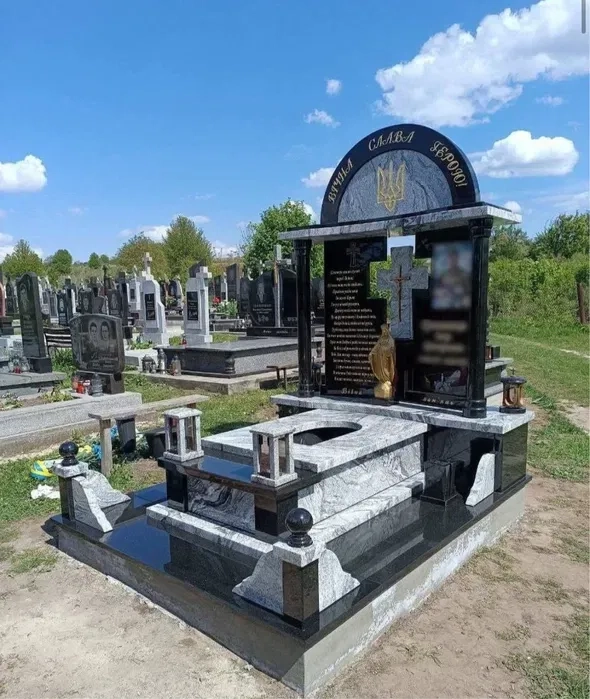 Памʼятники військовим, воєнні памʼятники, гранітні памʼятники, мармур