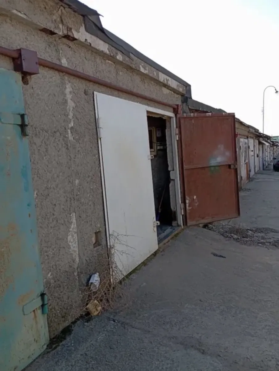 Гараж для авто або зберігання речей