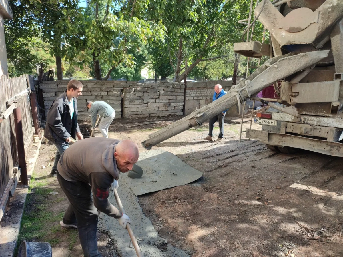 Бетонные монолитные работы.Стяжка полов.