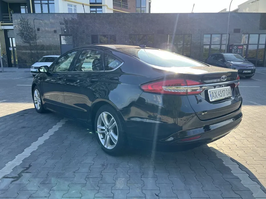 Авто Ford fusion hybryd