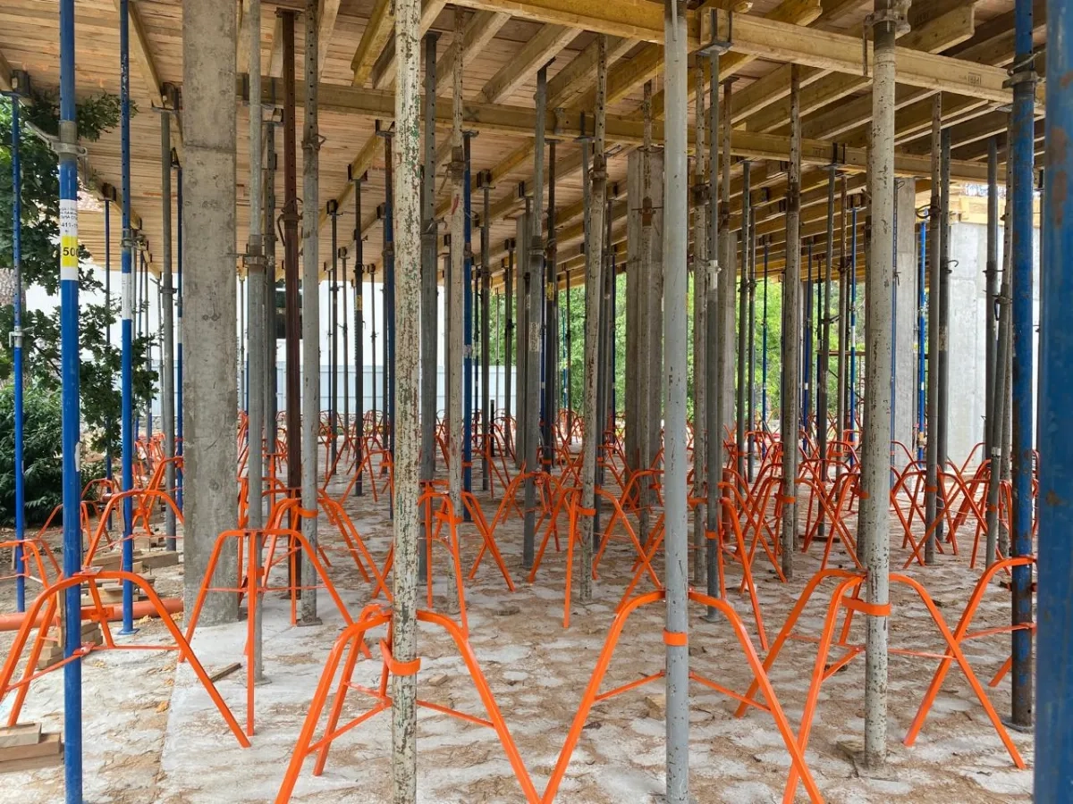 Опалубка перекриття, балка, стійки, фанера