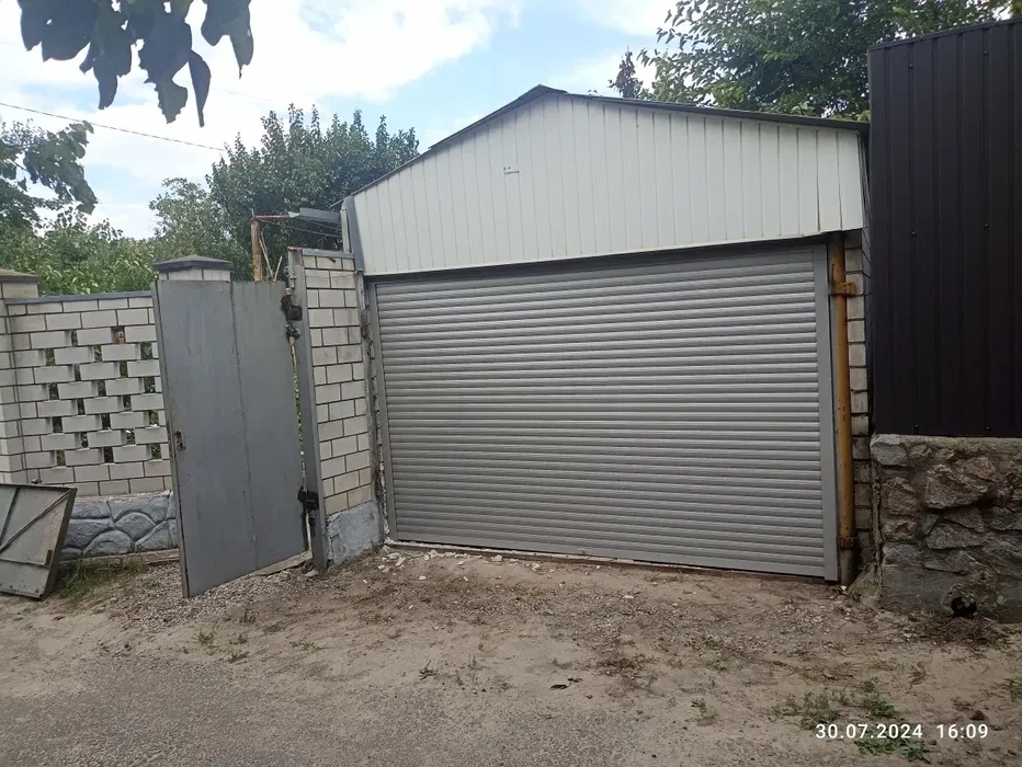 Ремонт та Встановлення Ролет, Секційних Воріт. Швидко, Якісно та З Гарантією!