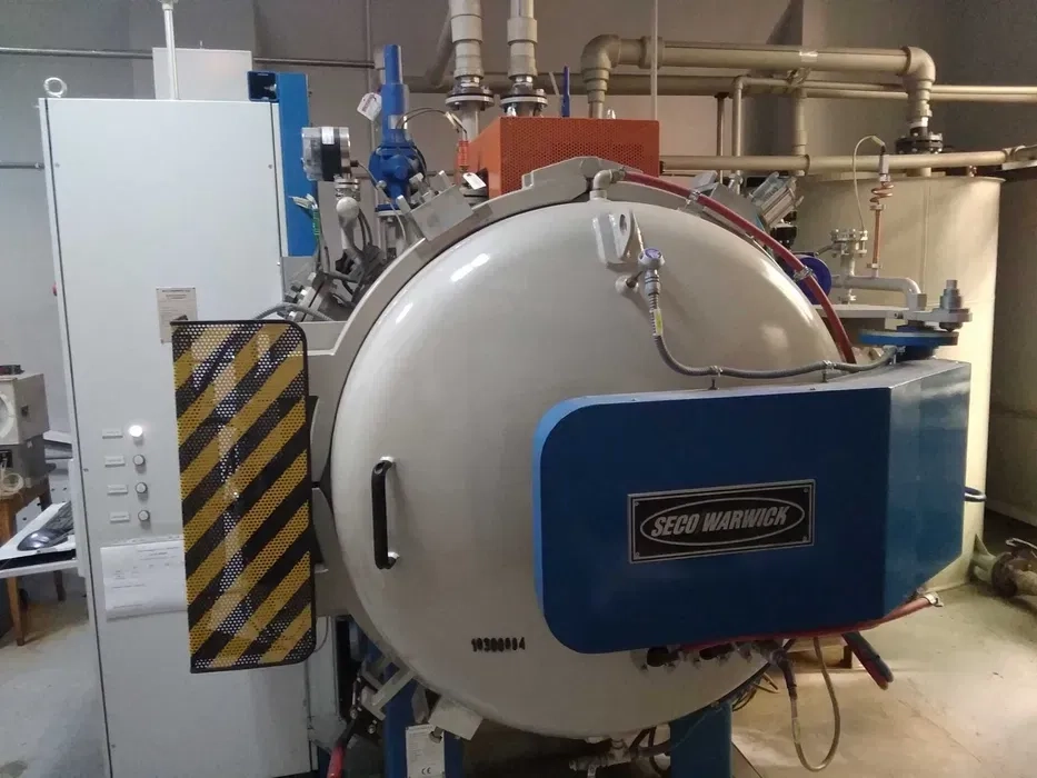 Термічна обробка деталей у вакуумі