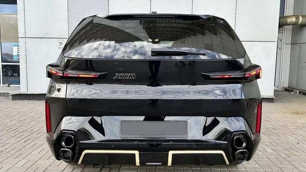 010 Позашляховик BMW XM HIBRYD електро без водія