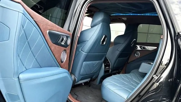 010 Позашляховик BMW XM HIBRYD електро без водія