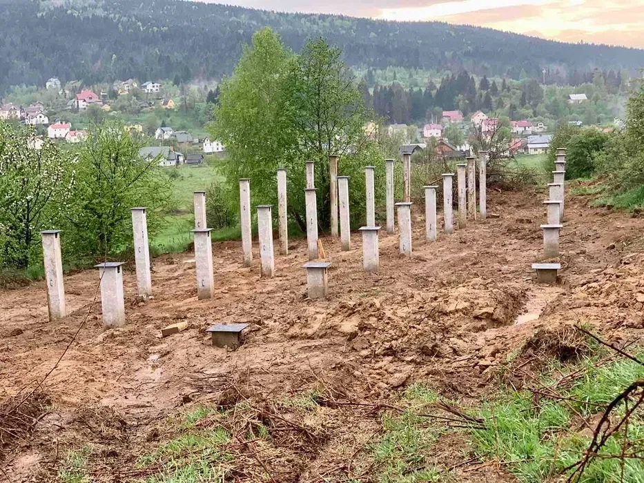 Фундамент на залізобетонних палях , Забивка та виробництво свай