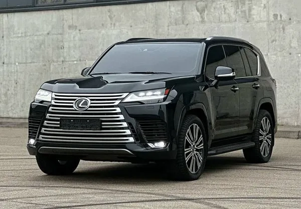 354 Джип без водія Lexus LX 500 подобово