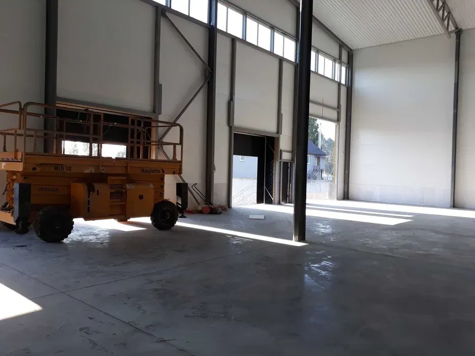 Утеплений євроангар 3500 кв.м. з доковими + нульовими воротами