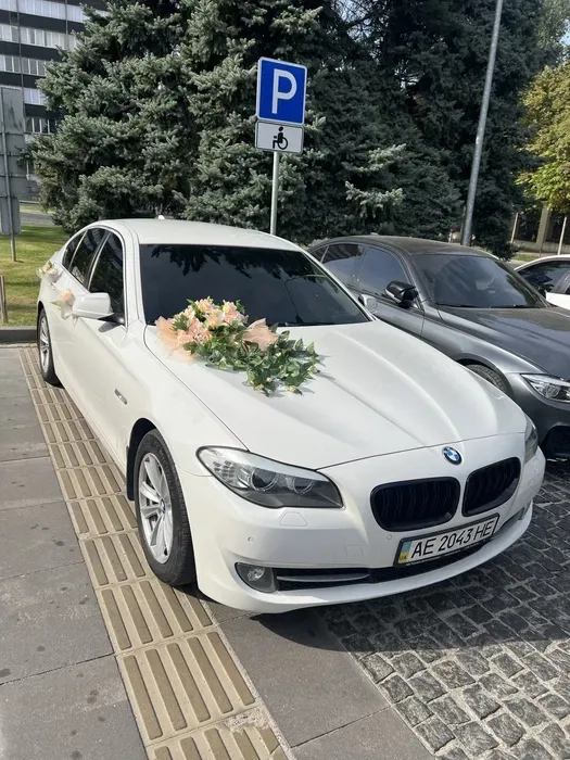 Машина на весілля БМВ без посередників