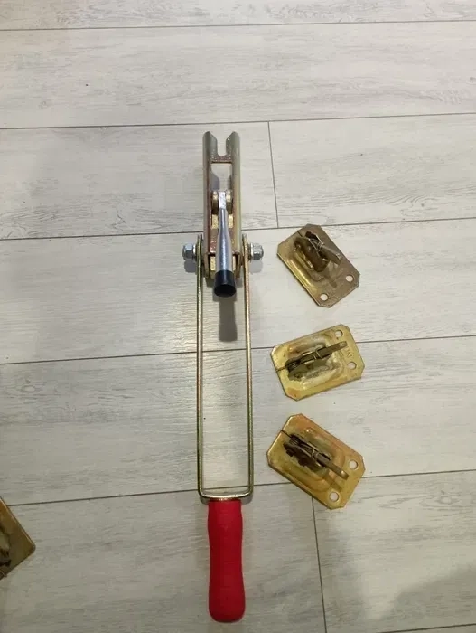 Чирози з ключем для вертикальної опалубки