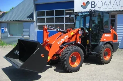 Навантажувач Kubota