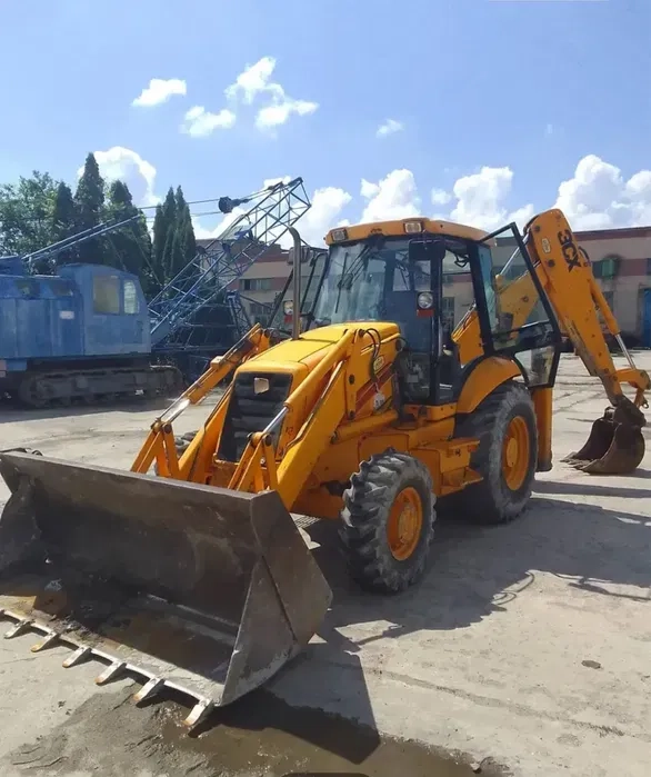 Екскаватор JCB 3CX з досвідченим оператором