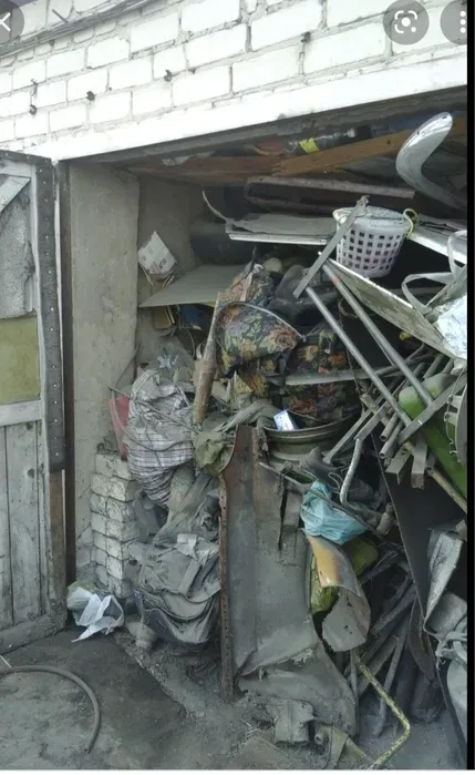 Вывоз хлама мебели с гаража с дачи