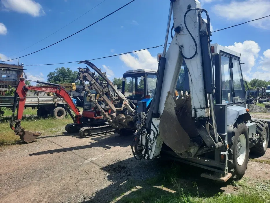 Траншеєкопувач погодинно та подобово