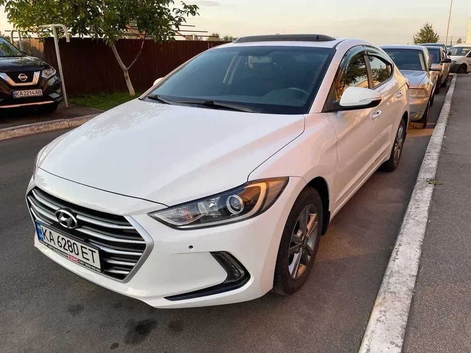 Автомобіль Hyundai elantra від 700 грн./доба