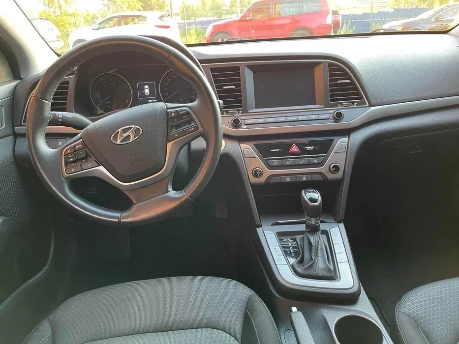 Автомобіль Hyundai elantra від 700 грн./доба