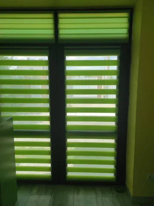 Ролети день-ніч за низькими цінами — сучасно та практично