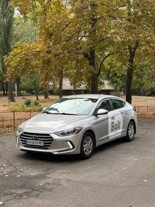 Авто Elantra 2018р. Від 3800грн -до 5500грн