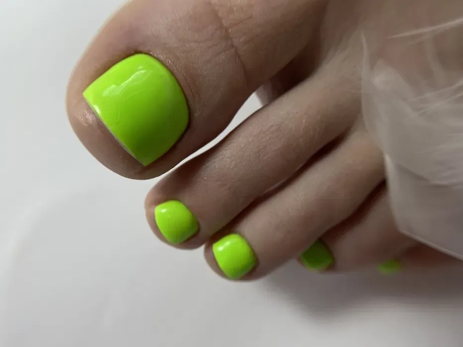 Педикюр. Манікюр. Покриття гель лаком - від 550 грн