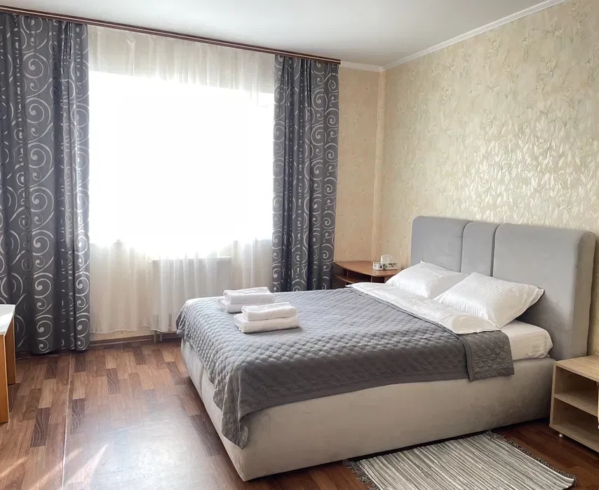 Однокімнатна квартира, подобово Глеваха/Вартість включає проживання 2-х осіб.