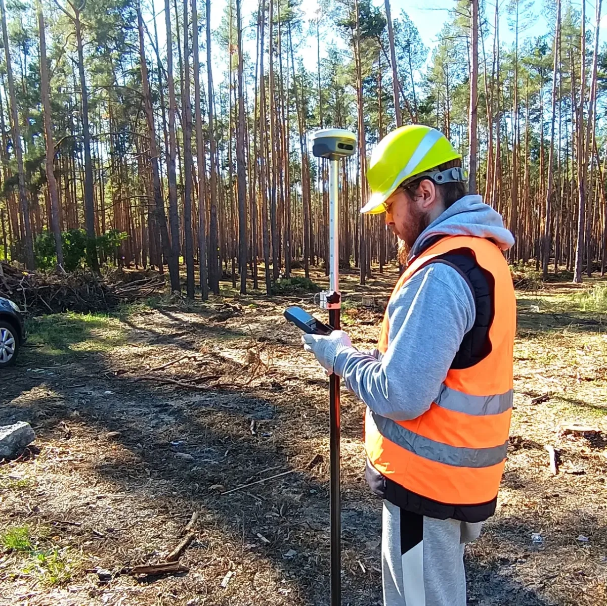 Контроль вертикальності баштових та щоглових споруд.