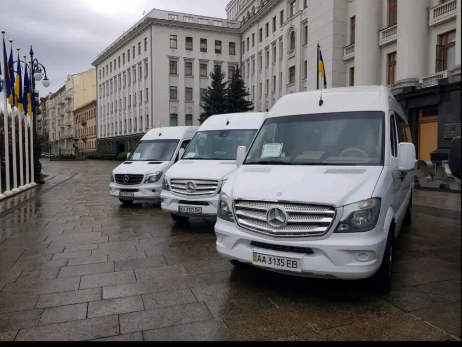 Мікроавтобуси, автобуси, міжнародні перевезення з водієм