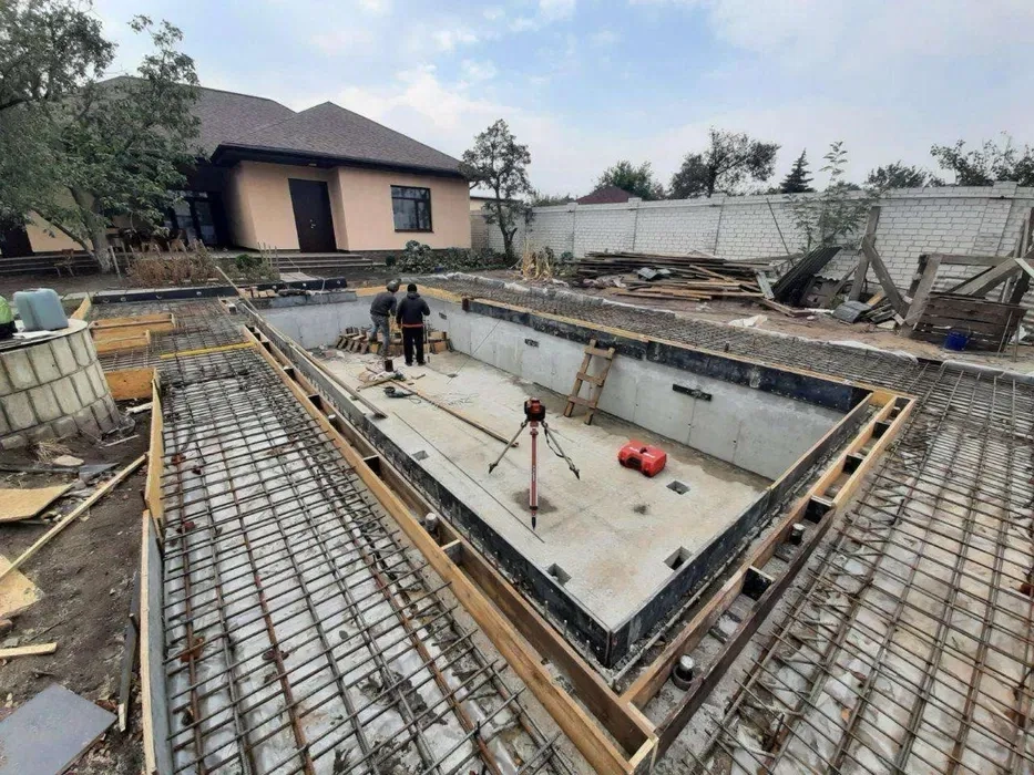 Бетонні роботи Фундамент Вимощення Армопояс Подрорна стіна