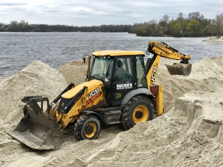 Копання котлован, траншей екскаваторами