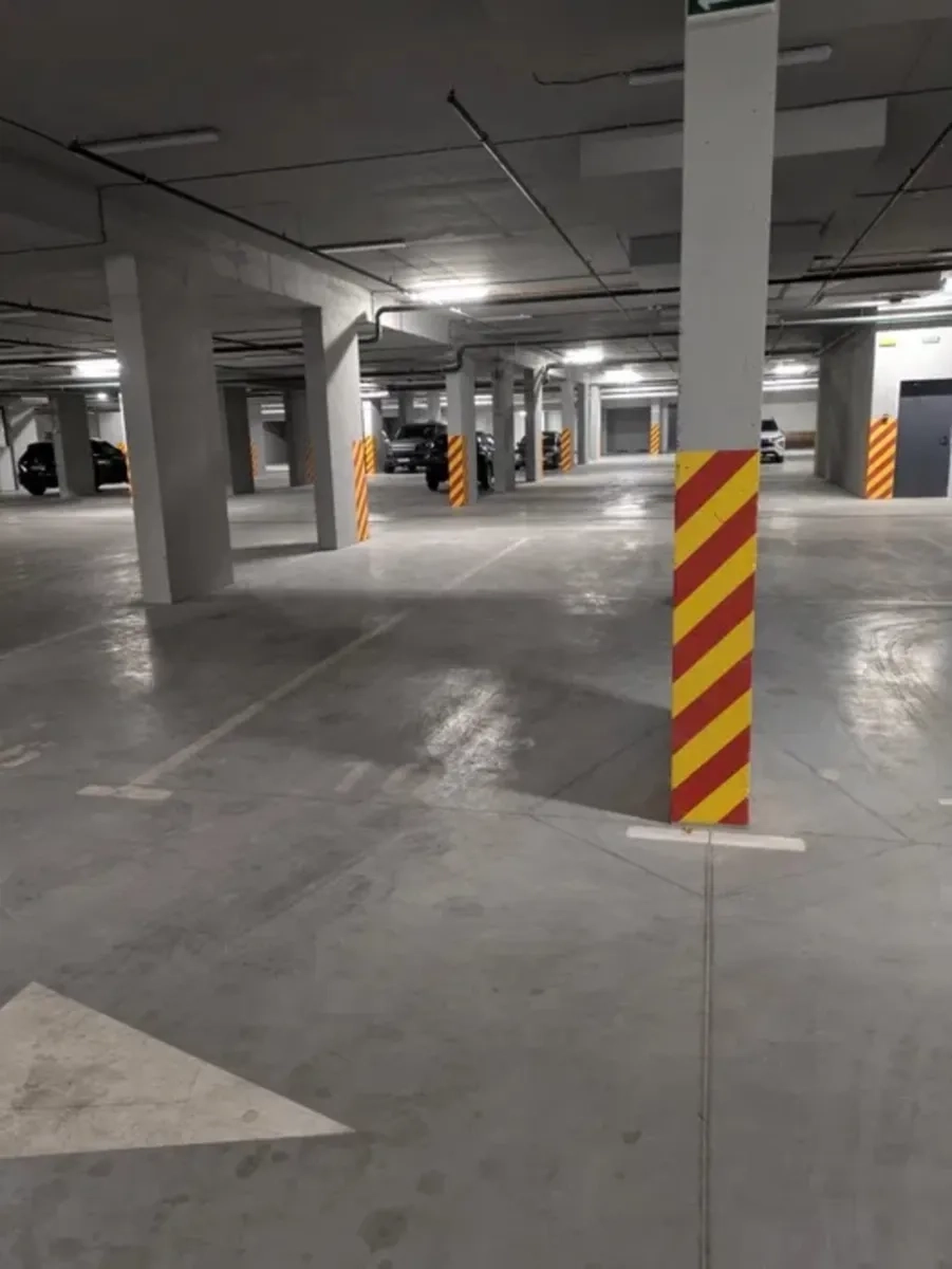 Паркомісце в ЖК "Новий Автограф"