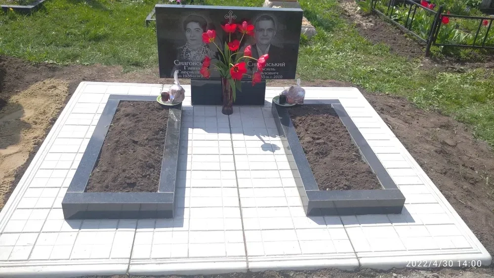 Інноваційні протиусадочні платформи швидкого монтажу для надійної основи пам'ятників.