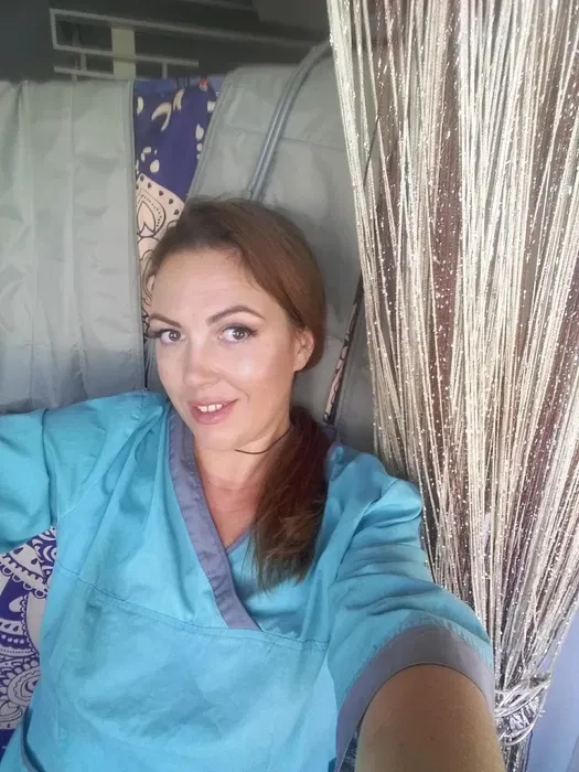 Антицеллюлитный массаж и шугаринг: идеальное тело и гладкая кожа.