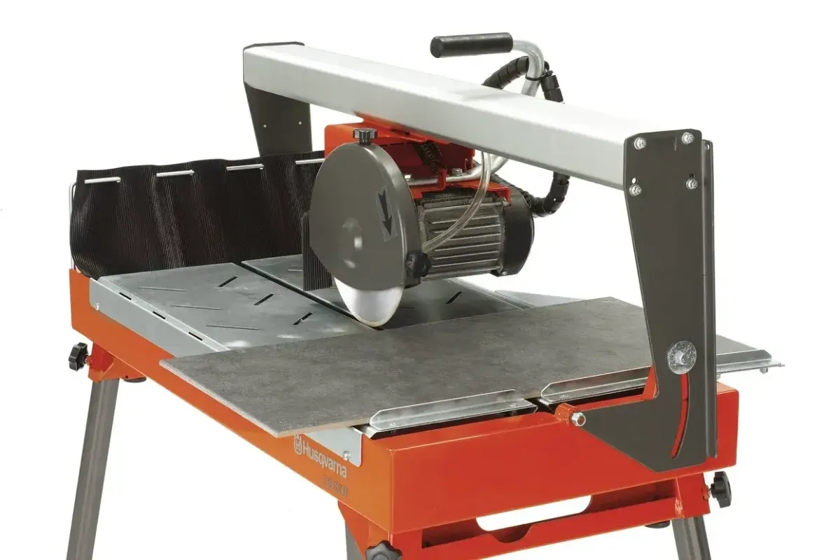 Плиткоріз Husqvarna TS 66 R. Для розпилювання кахлю,порцеляни,кераміки