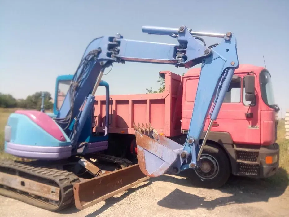 Міні екскаватор